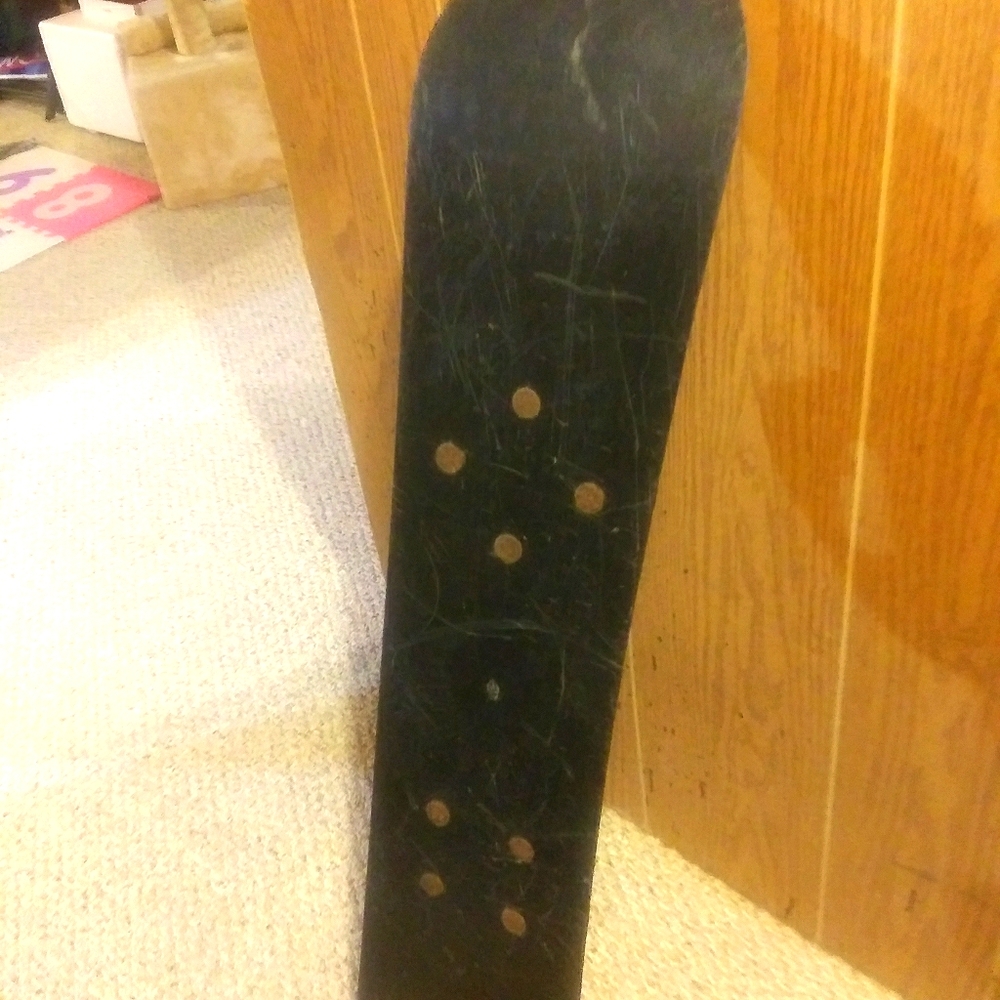 Snow board - Picture 2 of 8